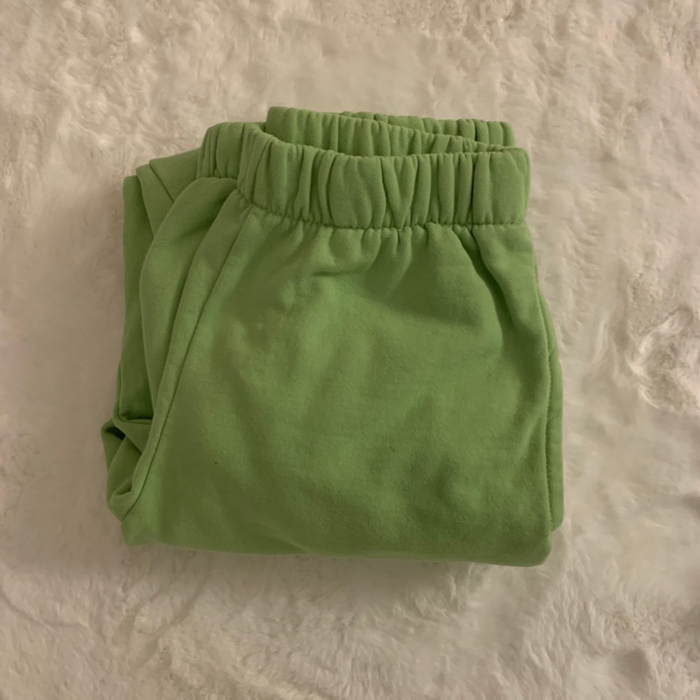 COPY - GREEN BRANDY MELVILLE SWEATPANTS